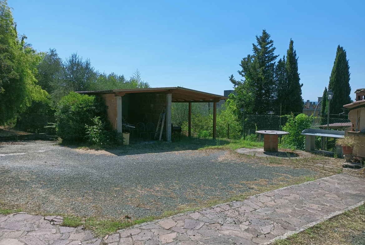 Montecatini Terme, panoramica con giardino