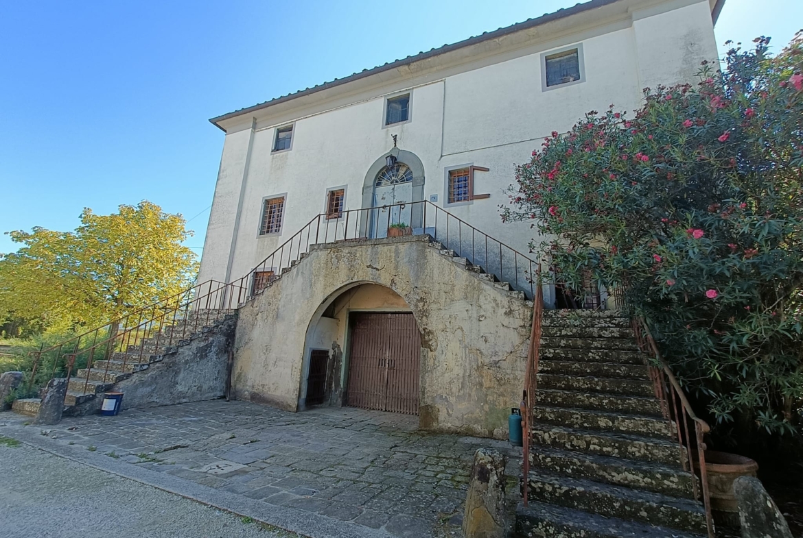 Monsummano Terme, affascinante complesso colonico.