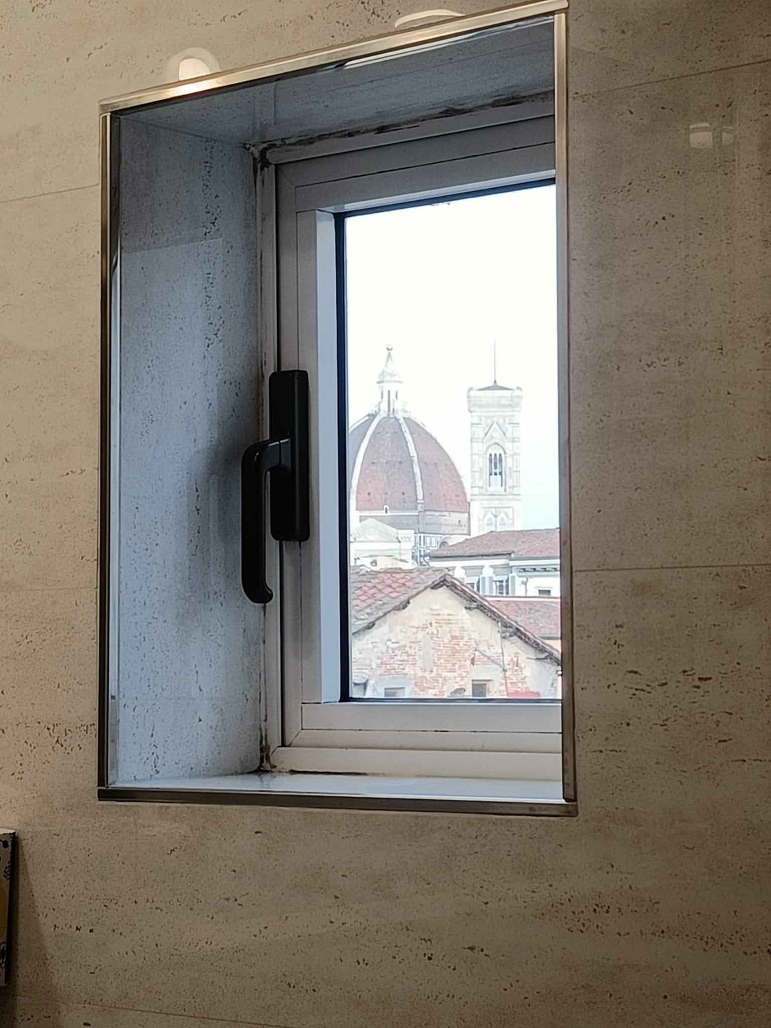 WhatsApp Image 2026-03-31 at 20.09.14 Santa Maria Novella monolocale panoramico