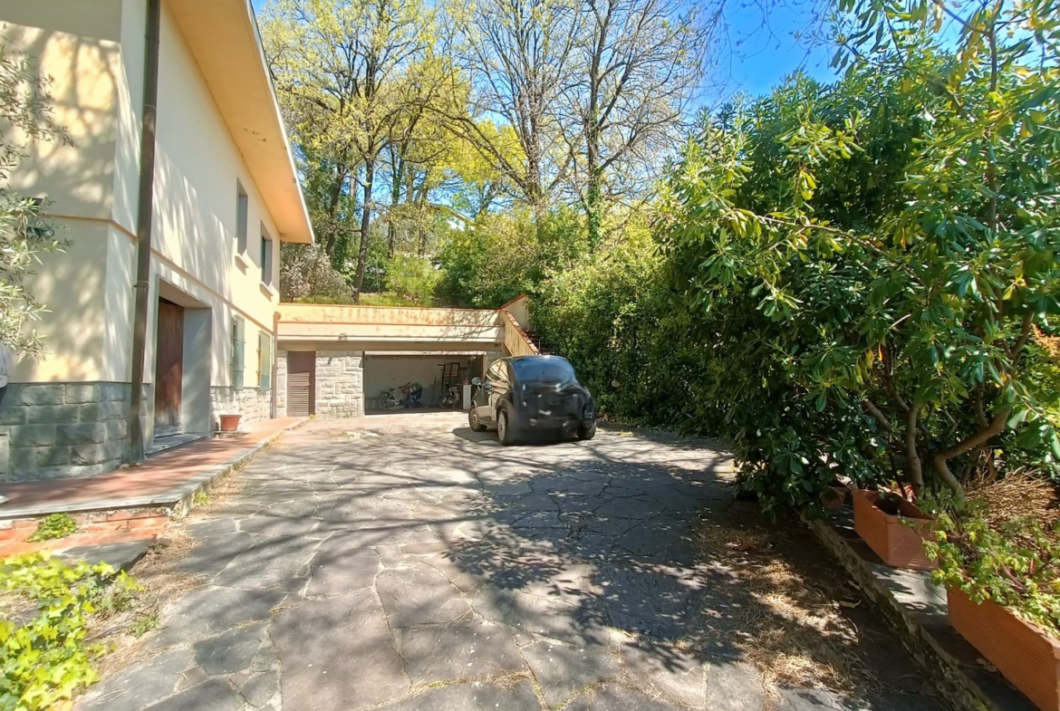 Pieve a Nievole, pressi Liceo, splendida villa.