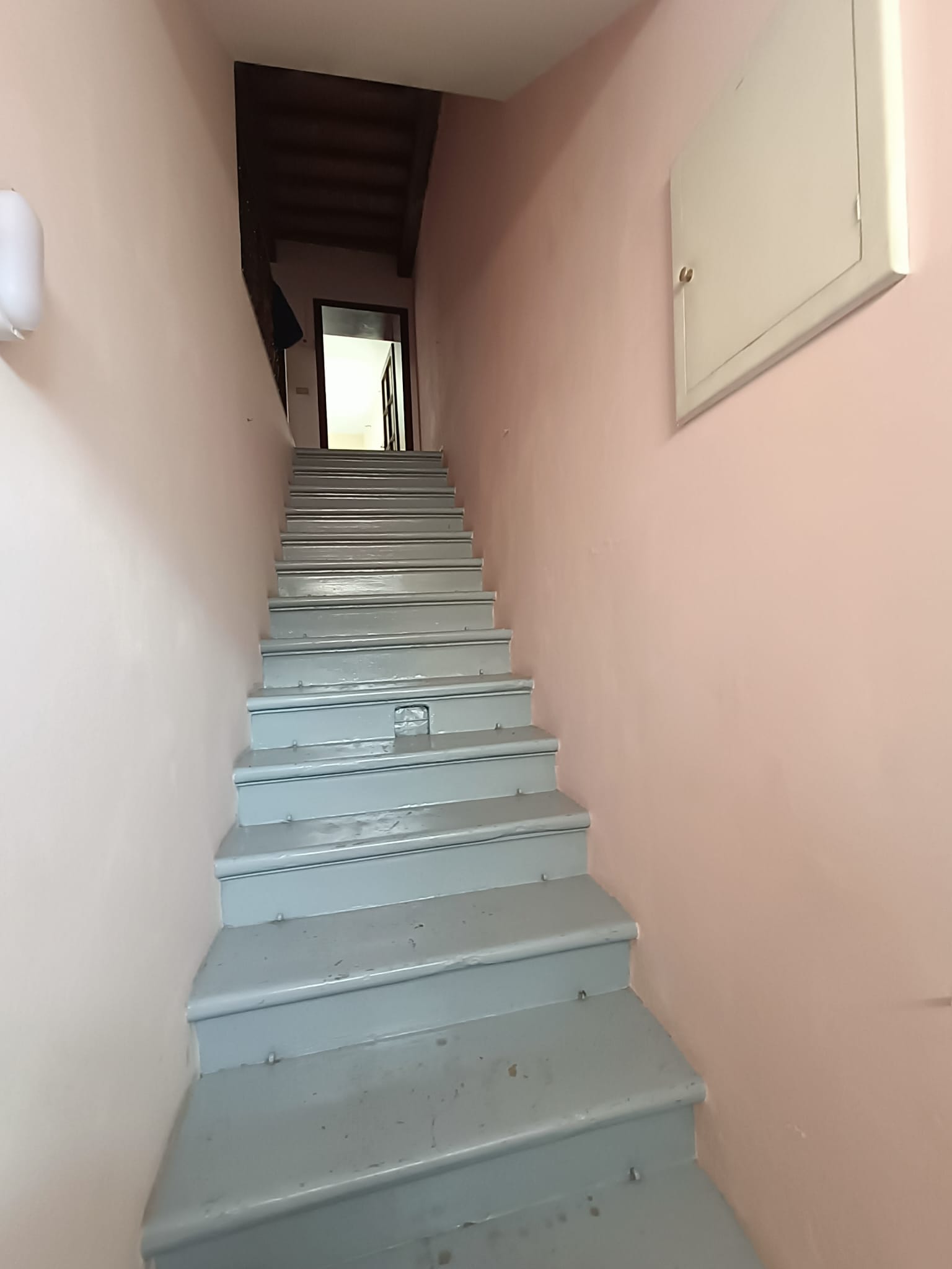 WhatsApp Image 2026-05-30 at 10.11.36 (1) Pistoia, complesso immobiliare collinare.