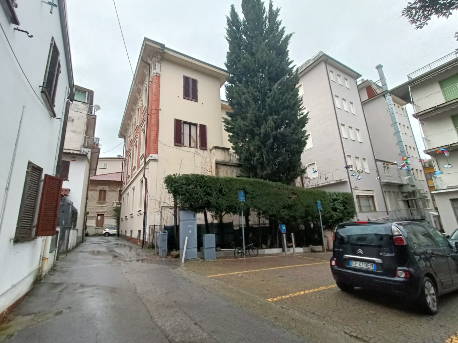 WhatsApp Image 2026-08-15 at 17.54.38 Montecatini Terme, elegante palazzina in stile Liberty